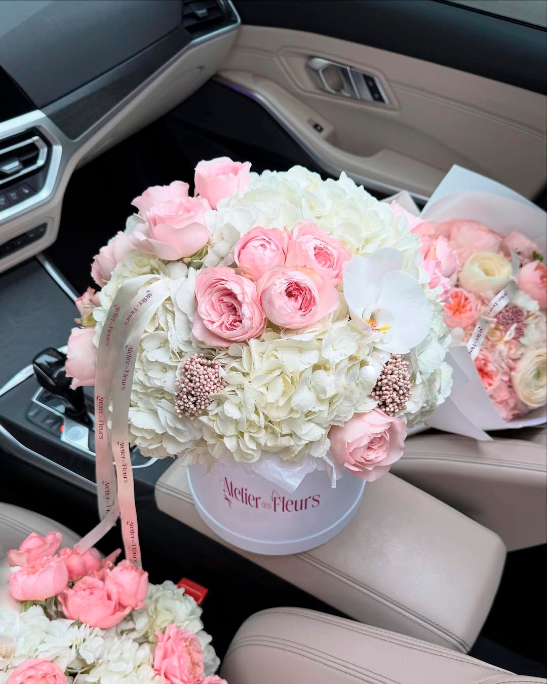 Opaline Elegance - Atelier des Fleurs